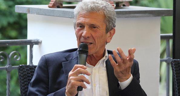 Beppe Savoldi in action for the Italian national team