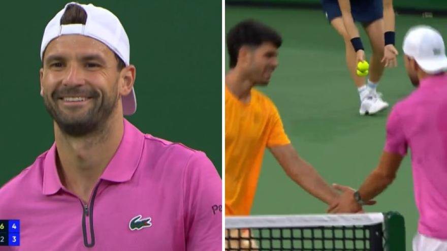 Carlos Alcaraz celebra después de un punto en Indian Wells