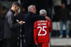 Gil Vicente vs Benfica match action