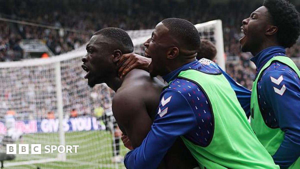 Tyne-Wear Derby match action shot