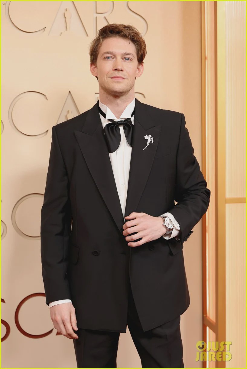 Paul Mescal y Gracie Abrams en el Oscar 2026