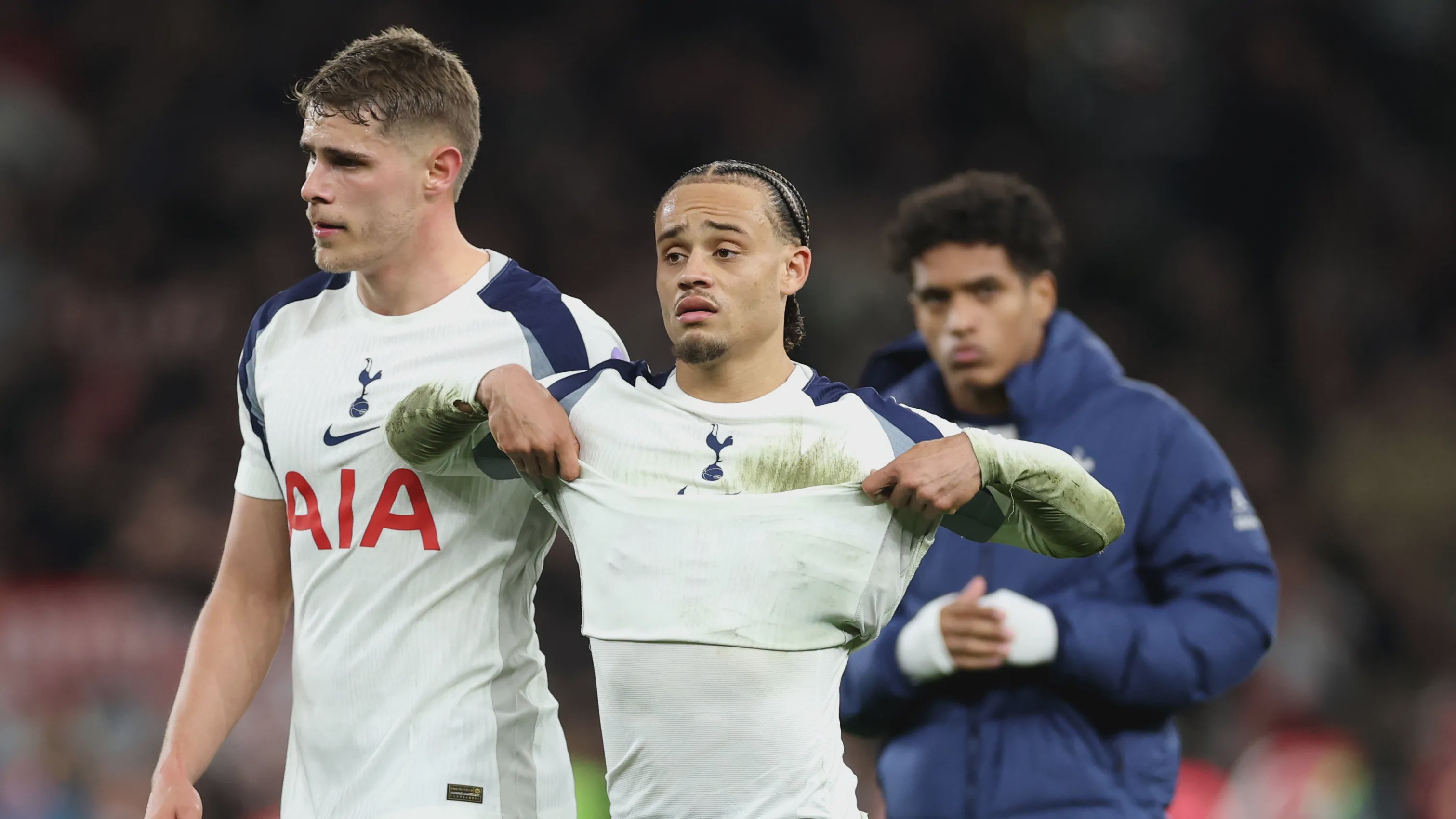 Voetbal Vandaag - Tottenham spelers onder druk