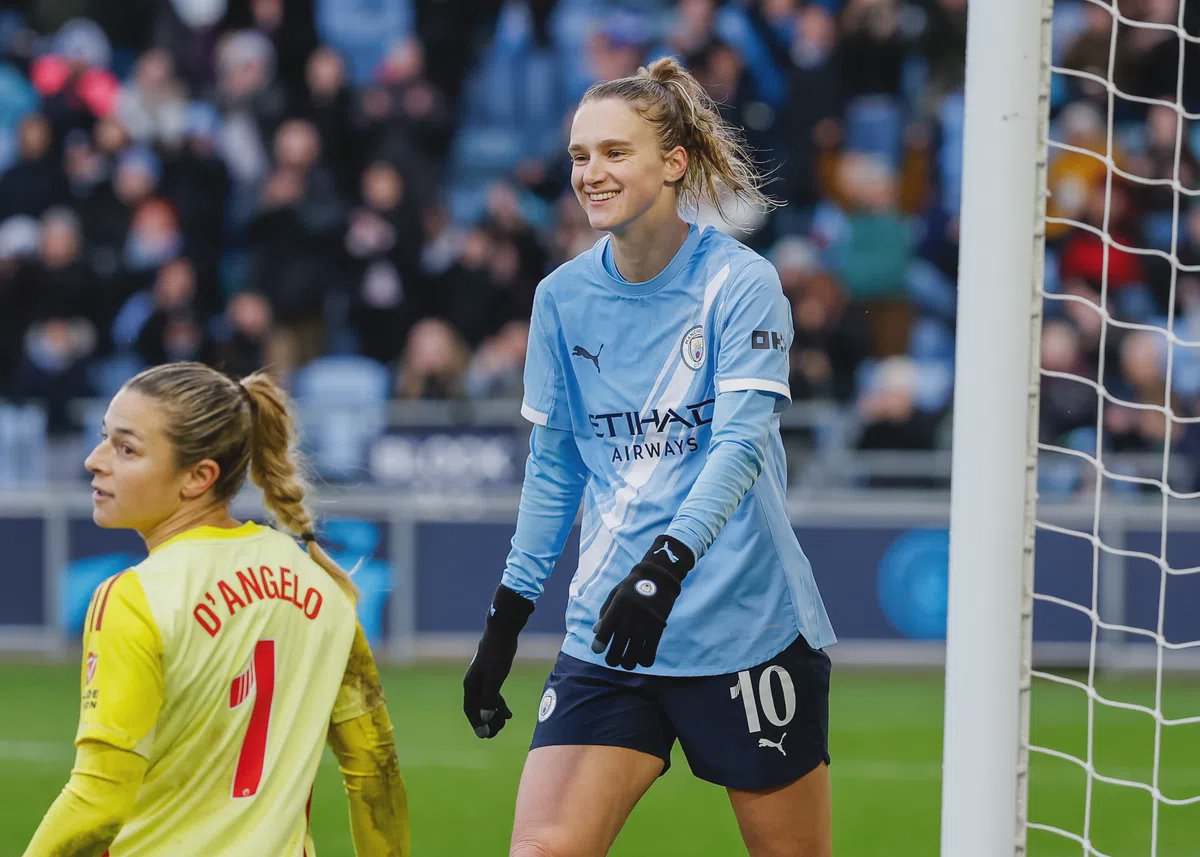 Vivianne Miedema em ação pelo Manchester City