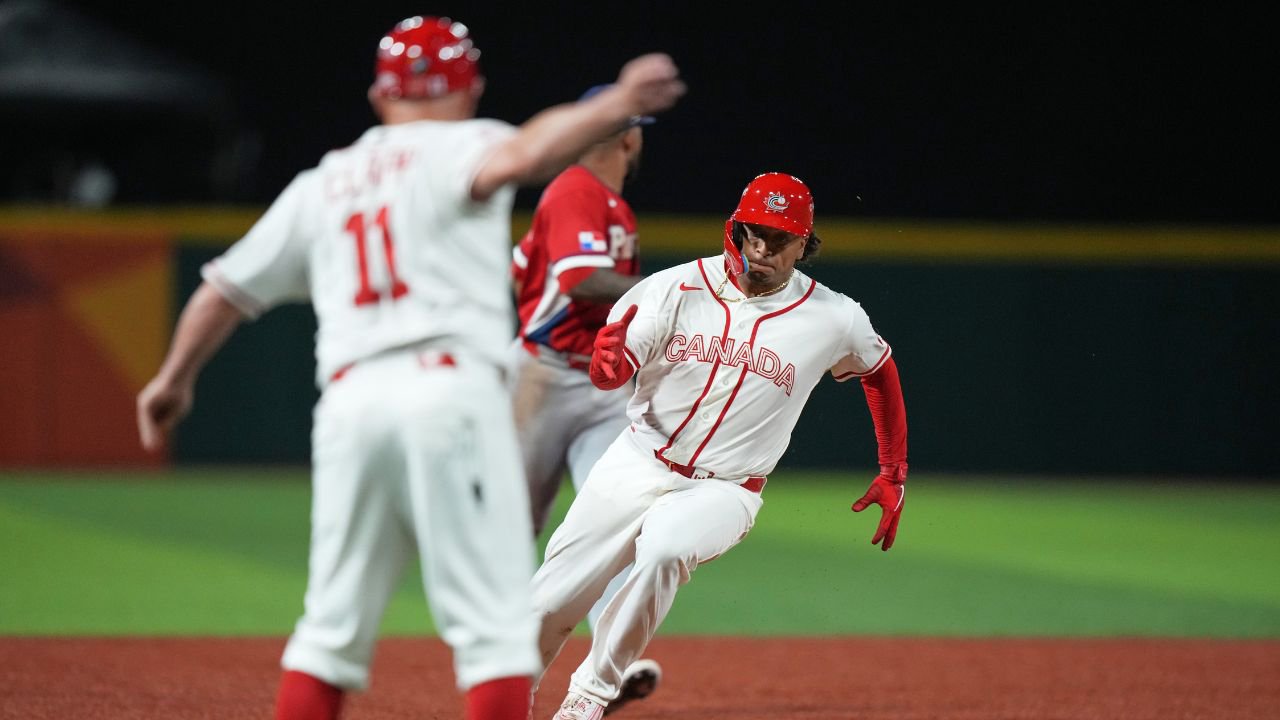 월드 베이스볼 클래식에서 아쉬운 패배를 당한 캐나다 야구 대표팀 선수들의 모습