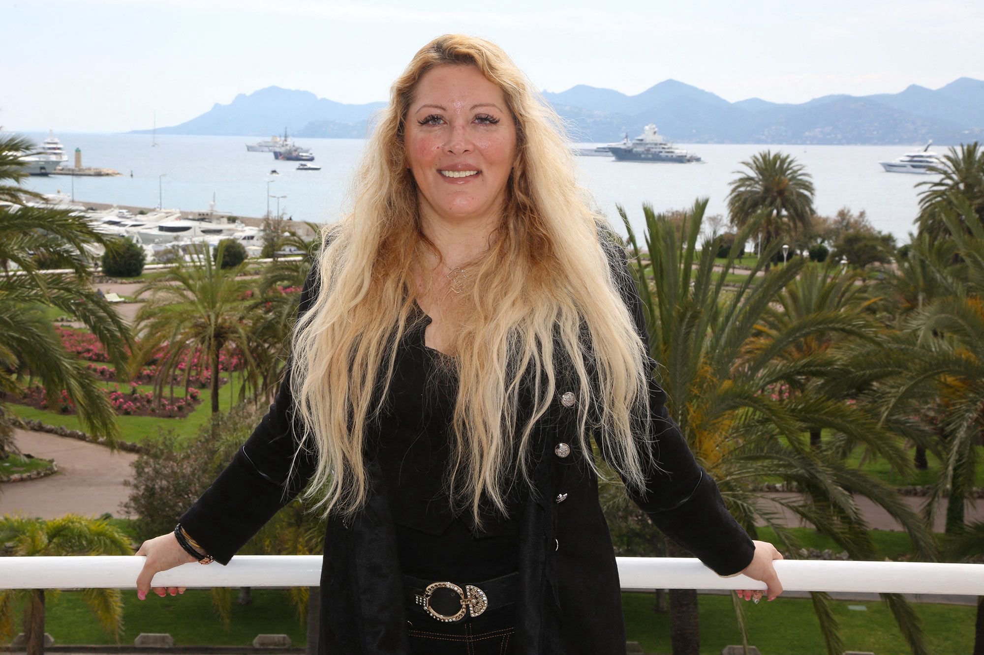 羅安娜的檔案照