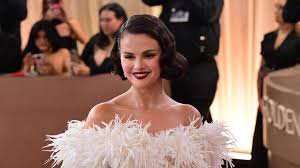 The Rise of "Secret Friends" on Instagram: What Selena Gomez, Cameron Capello, and Helen Peters Reveal About the Future of Social Media