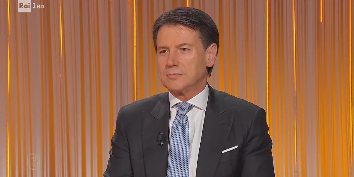 Bruno Vespa am Set von Cinque Minuti