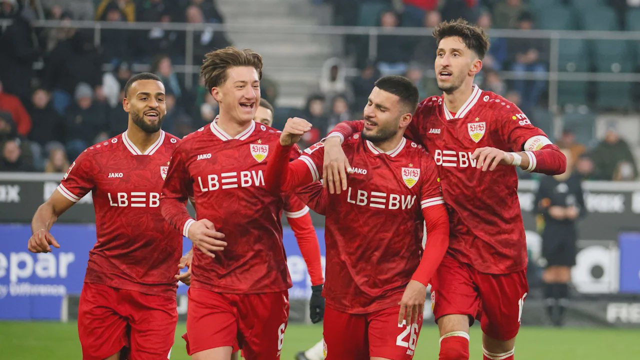 DFB-Pokal Semi-Final Atmosphere