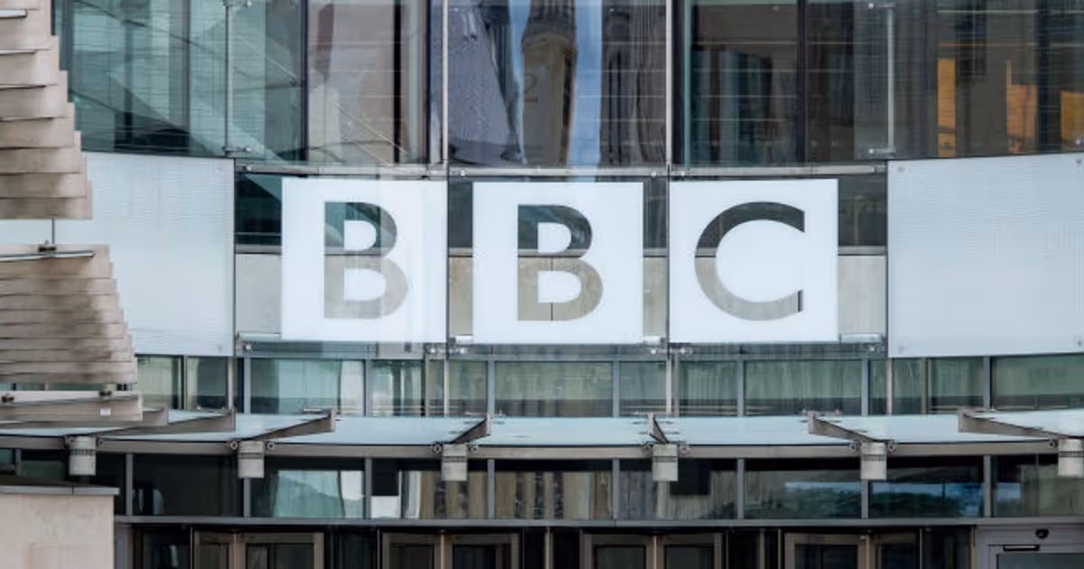 Richard Osman lämnar "House of Games": BBC:s förlust är deckarlitteraturens miljardvinst