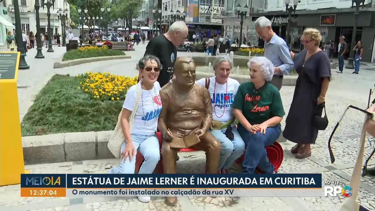 Inauguração da estátua de Jaime Lerner em Curitiba