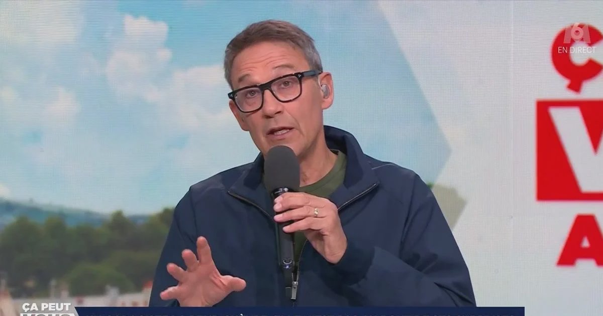 جوليان كوربيه أثناء تسجيل برنامجه