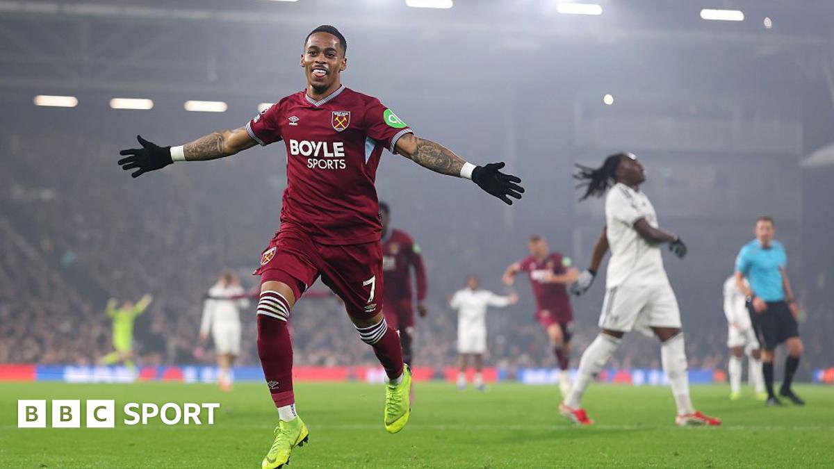 Jarrod Bowen celebrates his winning goal for West Ham against Fulham at Craven Cottage