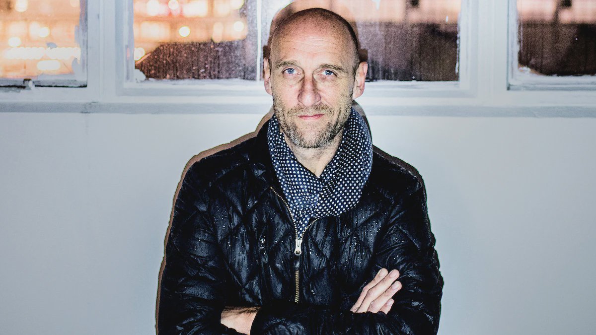 Henrik Boserup på kjøkkenet