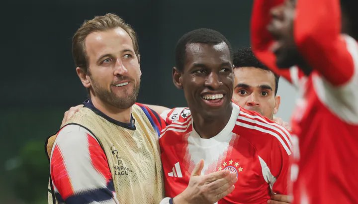 Nicolas Jackson jubler over scoring sammen med Harry Kane