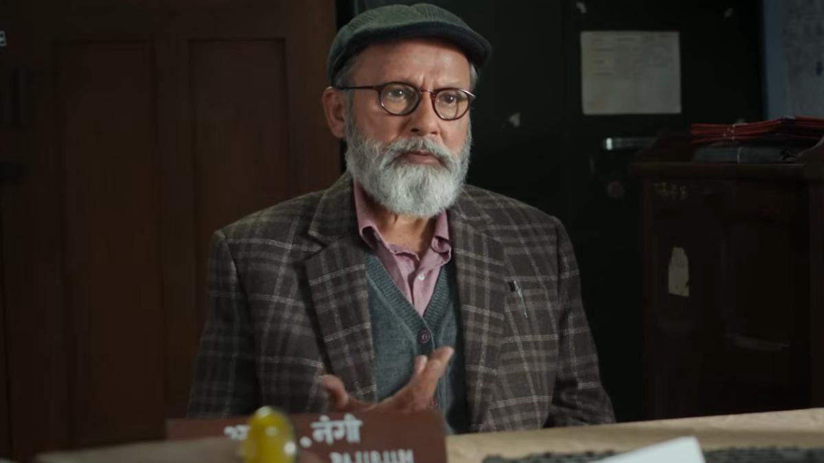 Aparshakti Khurana mit Pankaj Kapur und Dimple Kapadia in Jab Khuli Kitaab
