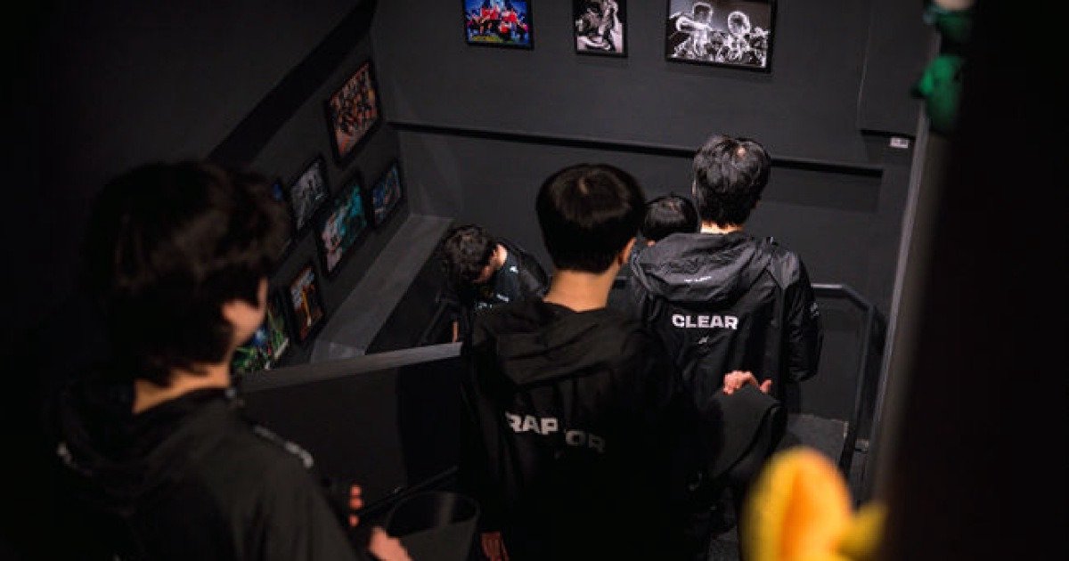 بطولة First Stand 2026