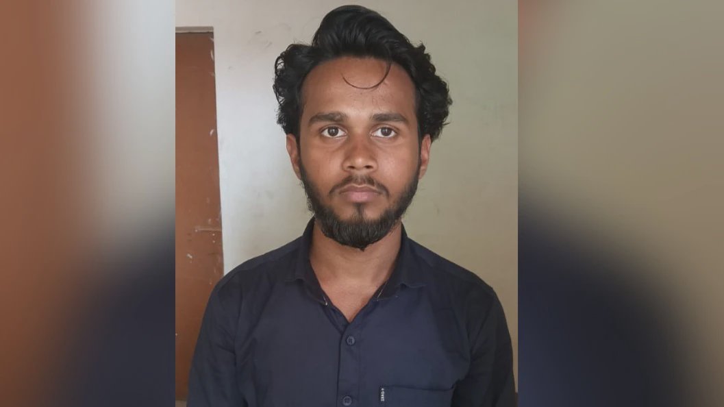 Indigo passenger tries to open emergency exit door on flight