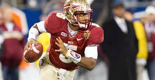 Jameis Winston: El Enigma, El Líder, y Por Qué Sigue Acaparando los Reflectores