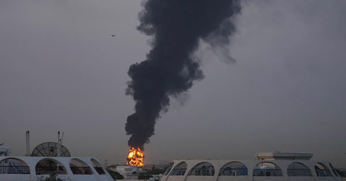 阿里拉里賈尼的資料照片