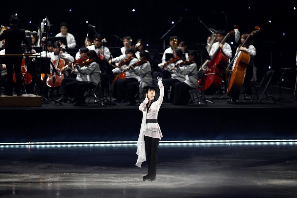 A scene from Yuzuru Hanyu's 'notte stellata' performance
