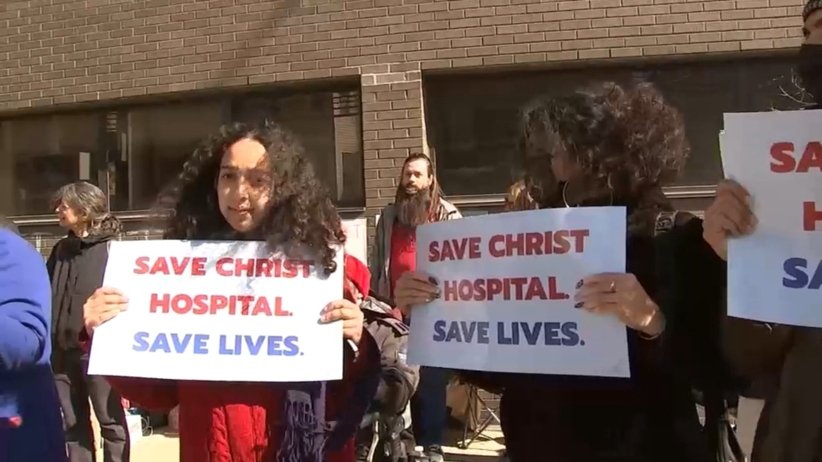 Crowd outside the Jersey City hospital