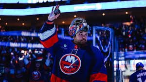 Devin Cooley en la portería de los Calgary Flames