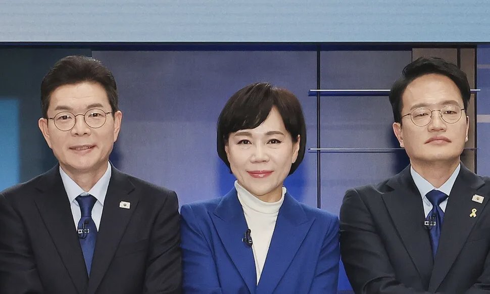 記者会見を行うソウル市教育監 鄭元午氏