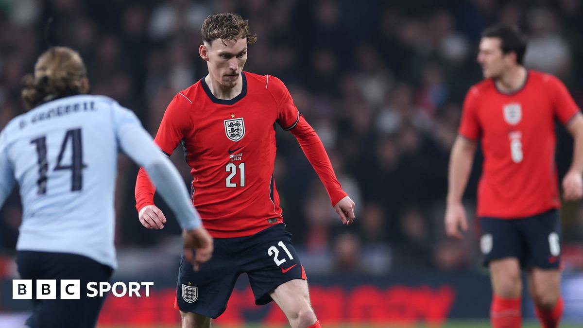 England players celebrate qualifying