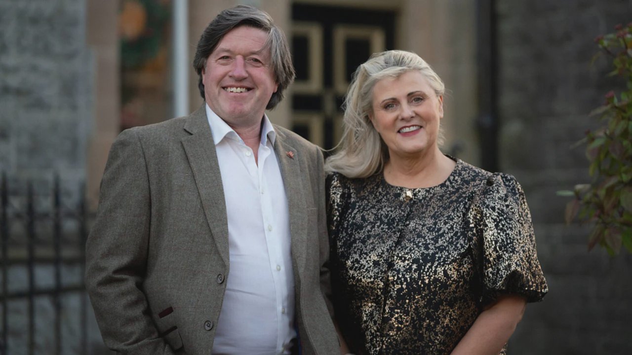 Hugh Wallace i The Great House Revival