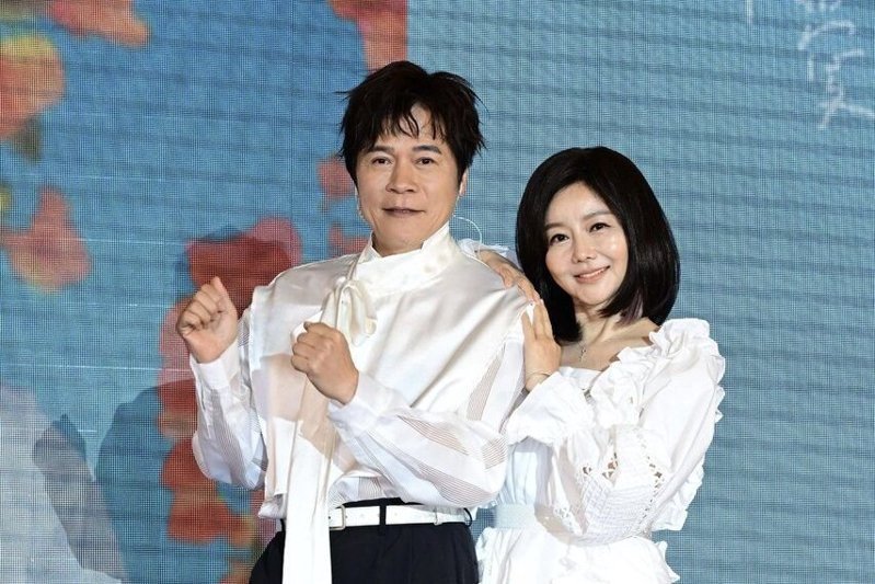 Hung Jung-Hung shares a throwback photo with his late father ahead of his 63rd birthday