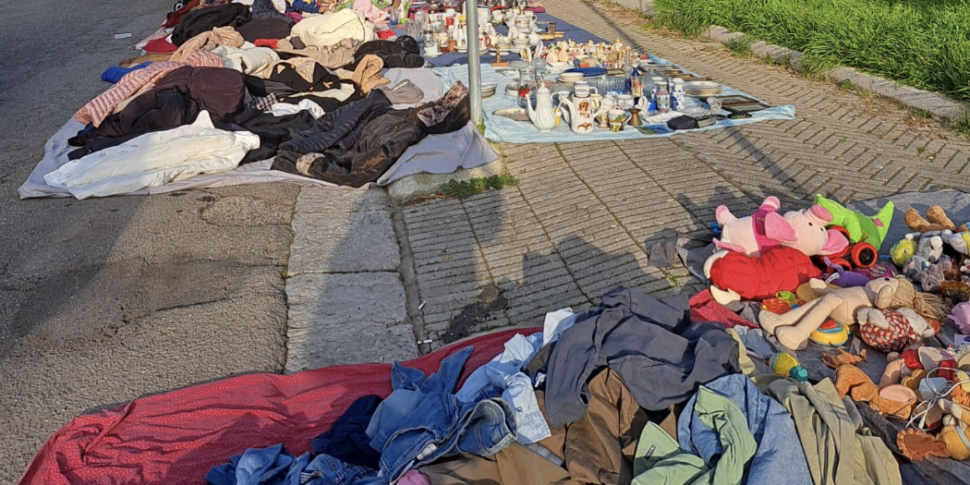 Reggio Calabria: Seizure of Thousands of Used Clothes Reveals a Dark Underbelly