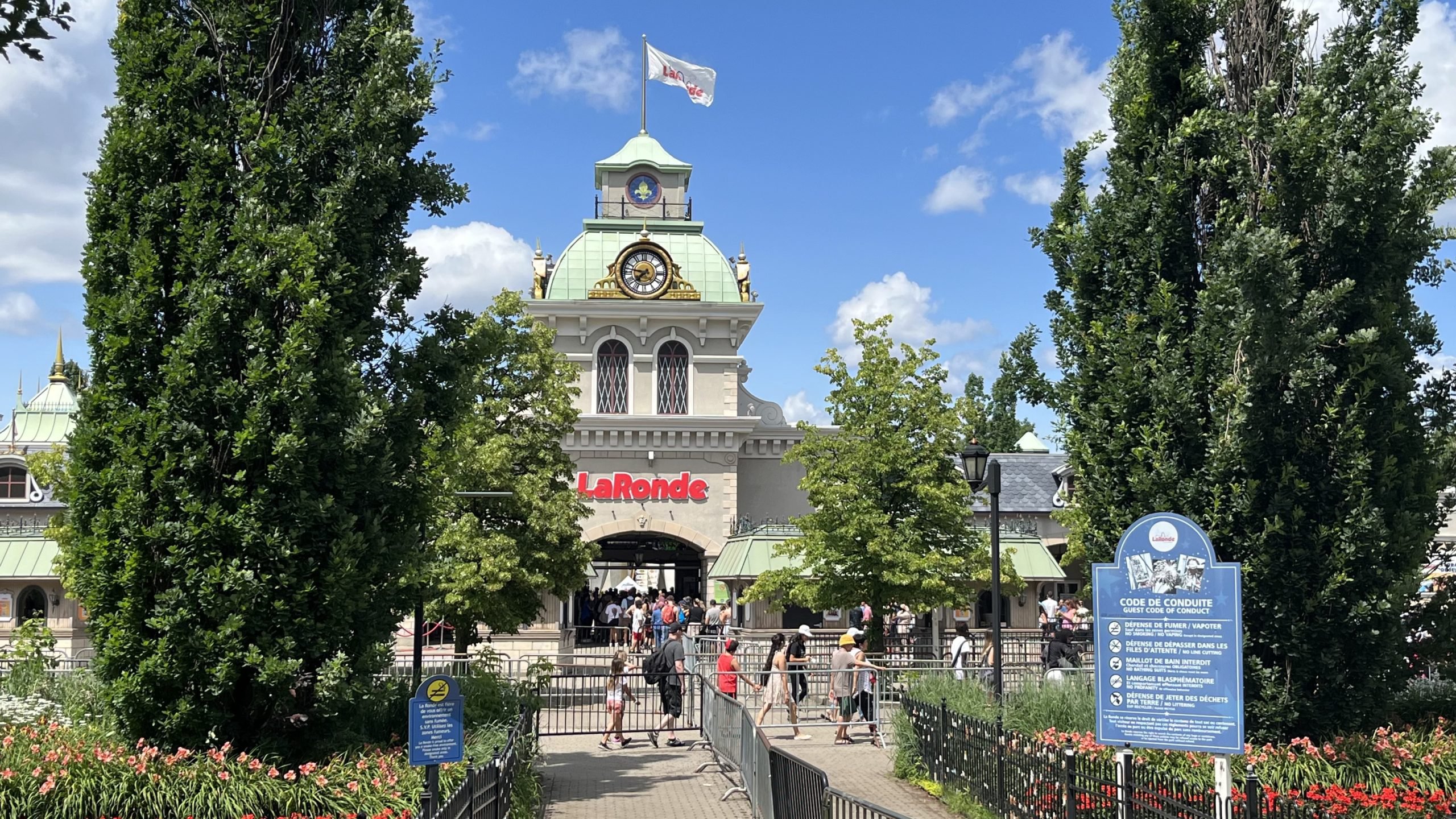 Luftaufnahme des Vergnügungsparks La Ronde in Montreal