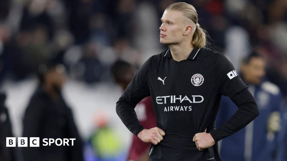 Erling Haaland con la camiseta del Manchester City