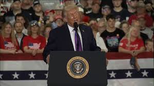 レッドカーペットで輝くユッタ・レールダム