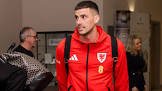 Karl Darlow arriving with the Wales national team