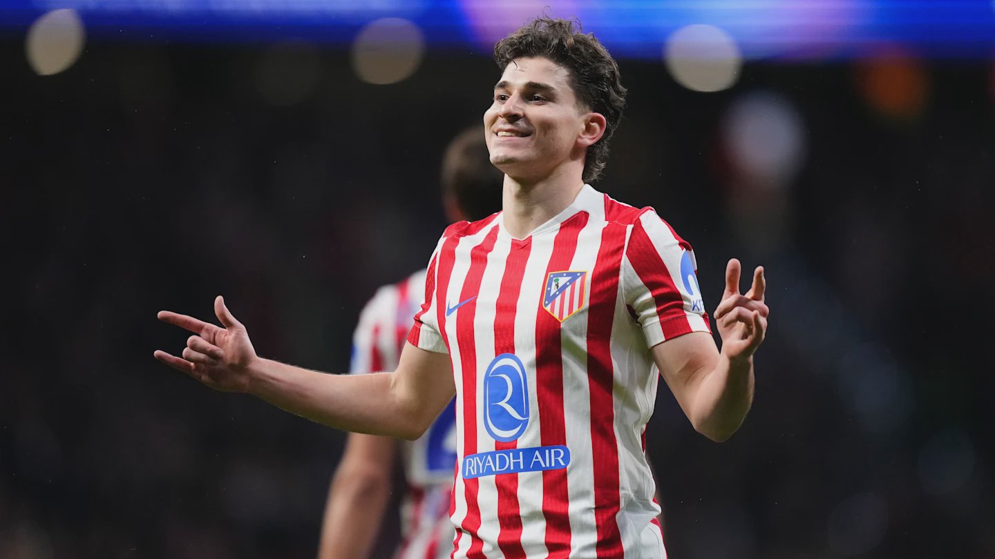 Atletico Madrid players celebrate Nahuel Molina's goal against Getafe