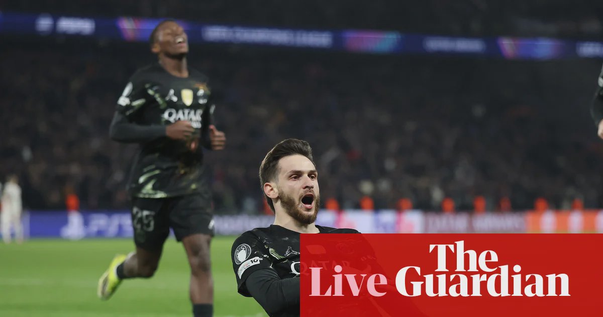Sfeerbeeld van de wedstrijd tussen Paris Saint-Germain en Chelsea