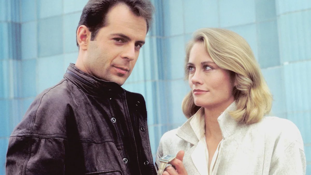 Bruce Willis nauraa tapahtumassa