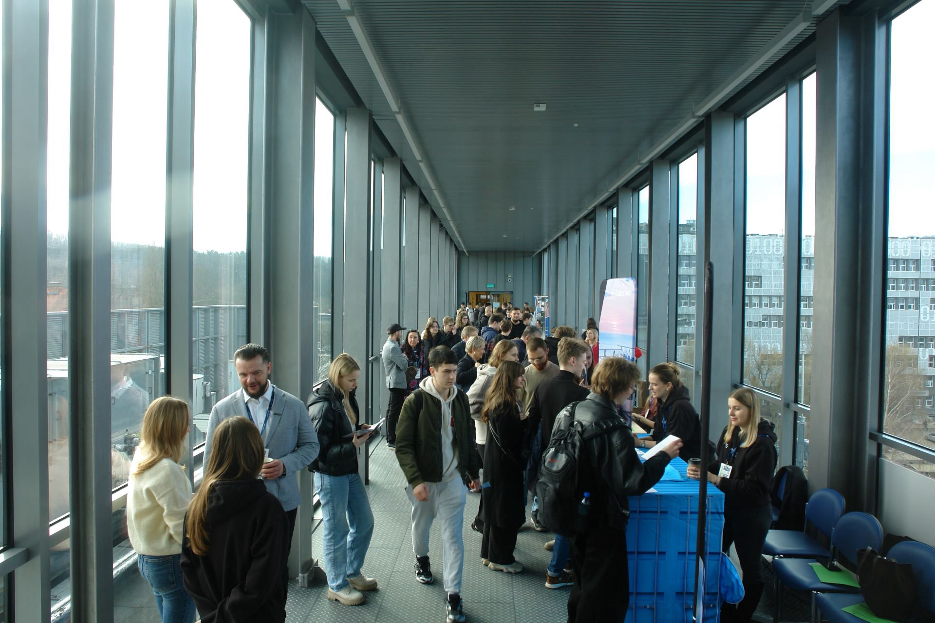 Search Trends: How .pl Platforms and Games Like Minecraft and PUBG Are Reshaping UAE Consumer Interests