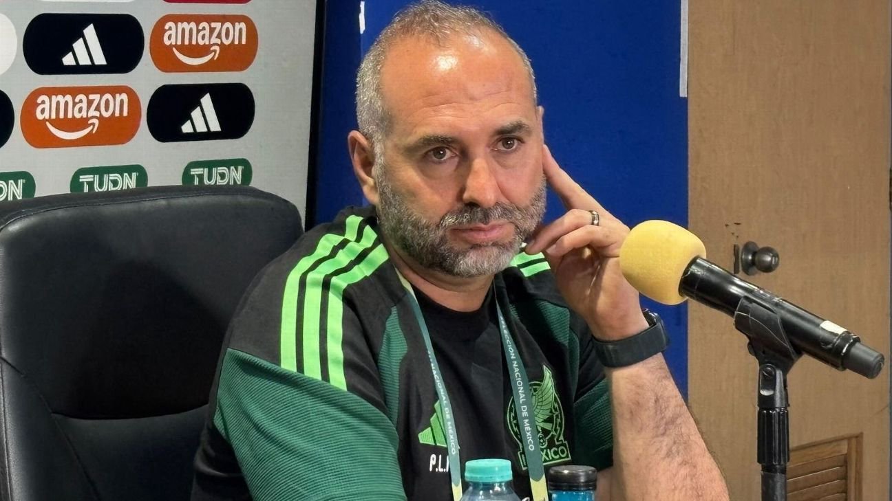 Mexican Women's National Team celebrates goal against Brazil