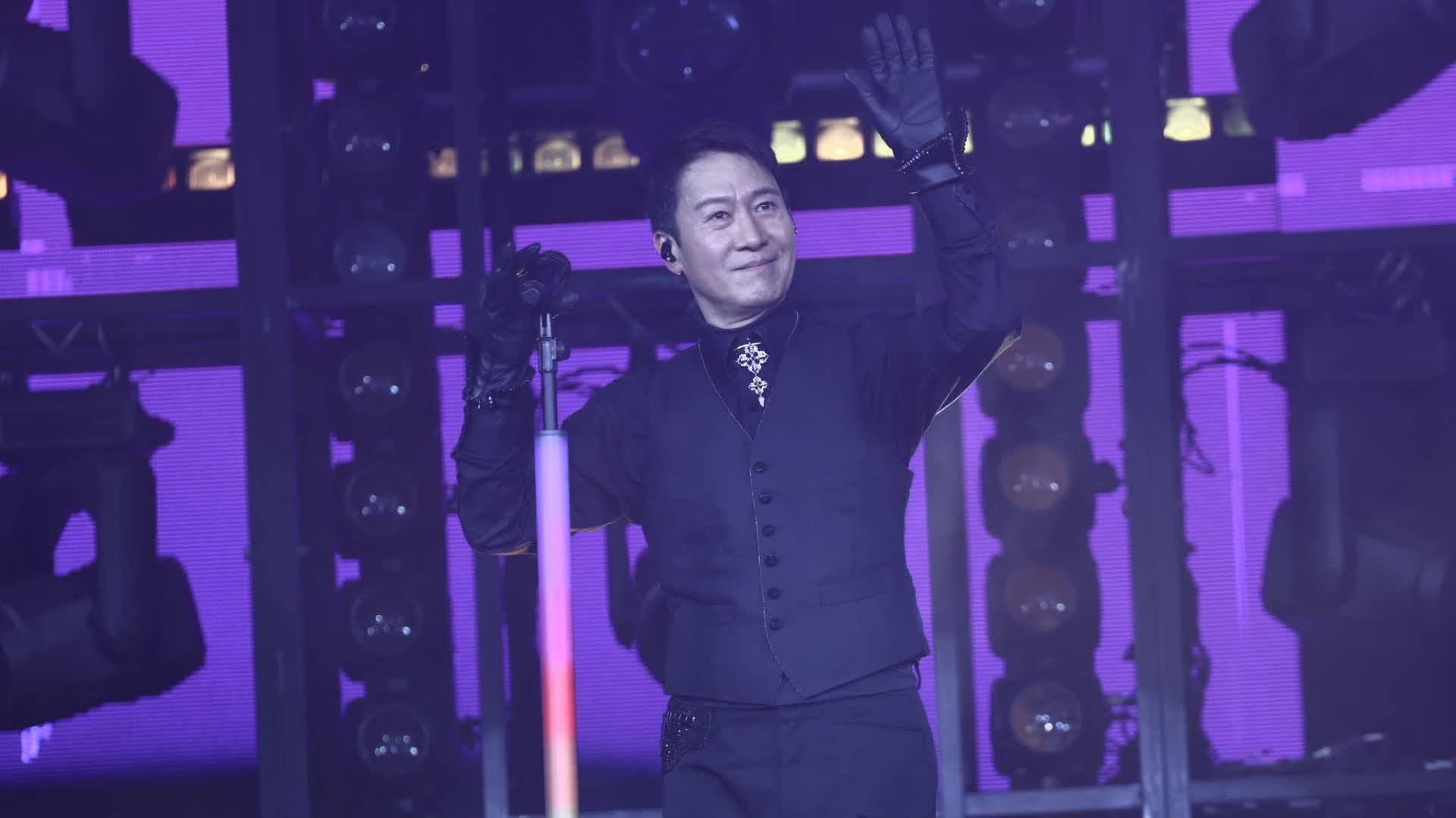 Leon Lain konsertti Hong Kong Coliseumissa, päätösilta