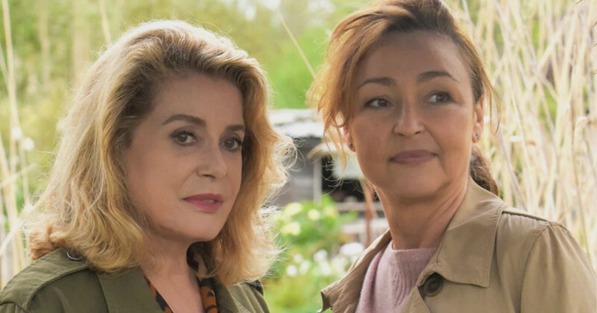 Catherine Frot und Catherine Deneuve im Film Sage Femme