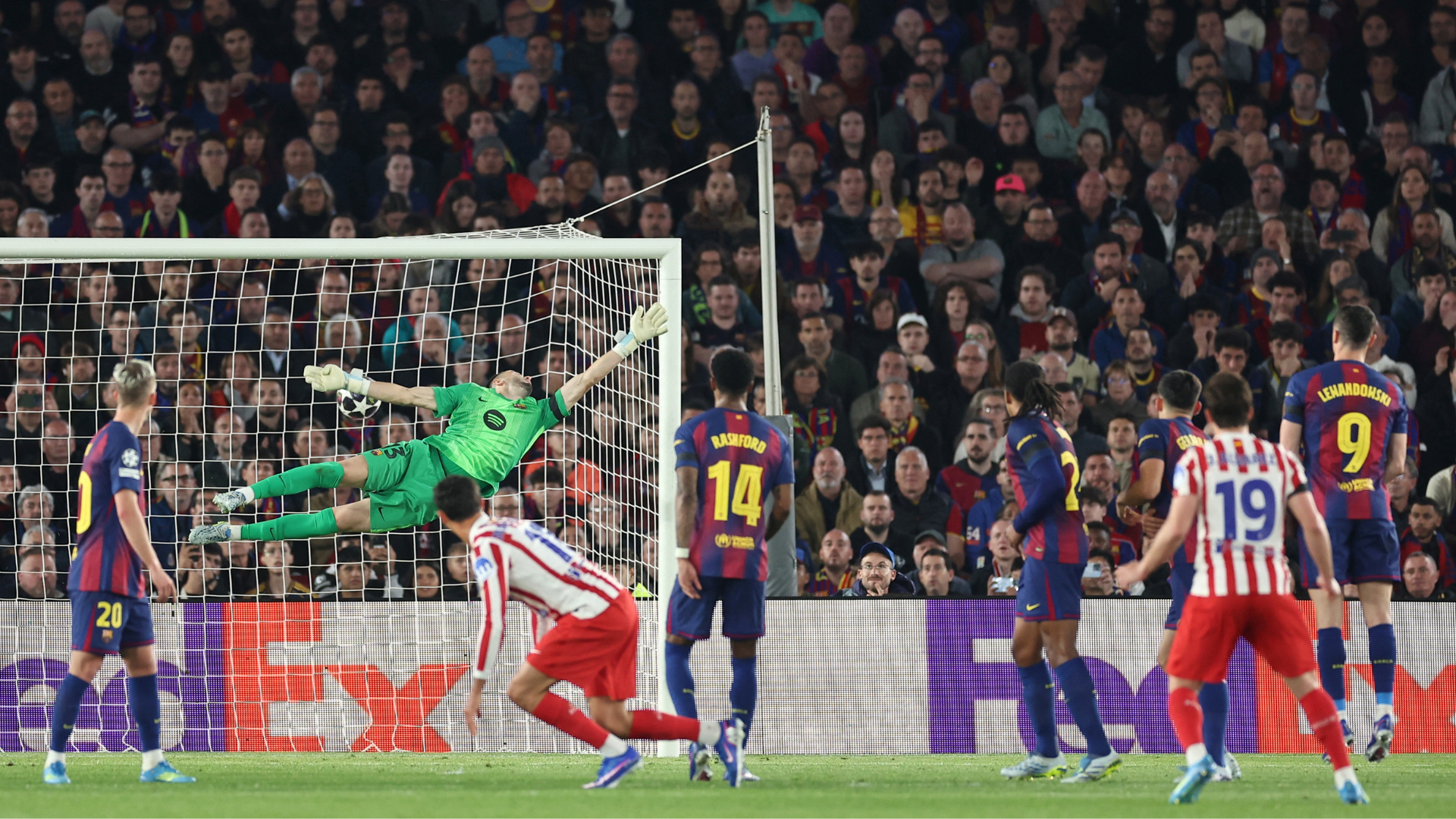 Duell mellom Barcelona og Atlético Madrid i Champions League-kvartfinalen