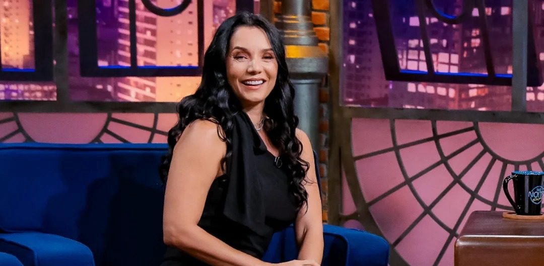 Mônica Carvalho on The Noite with Danilo Gentili