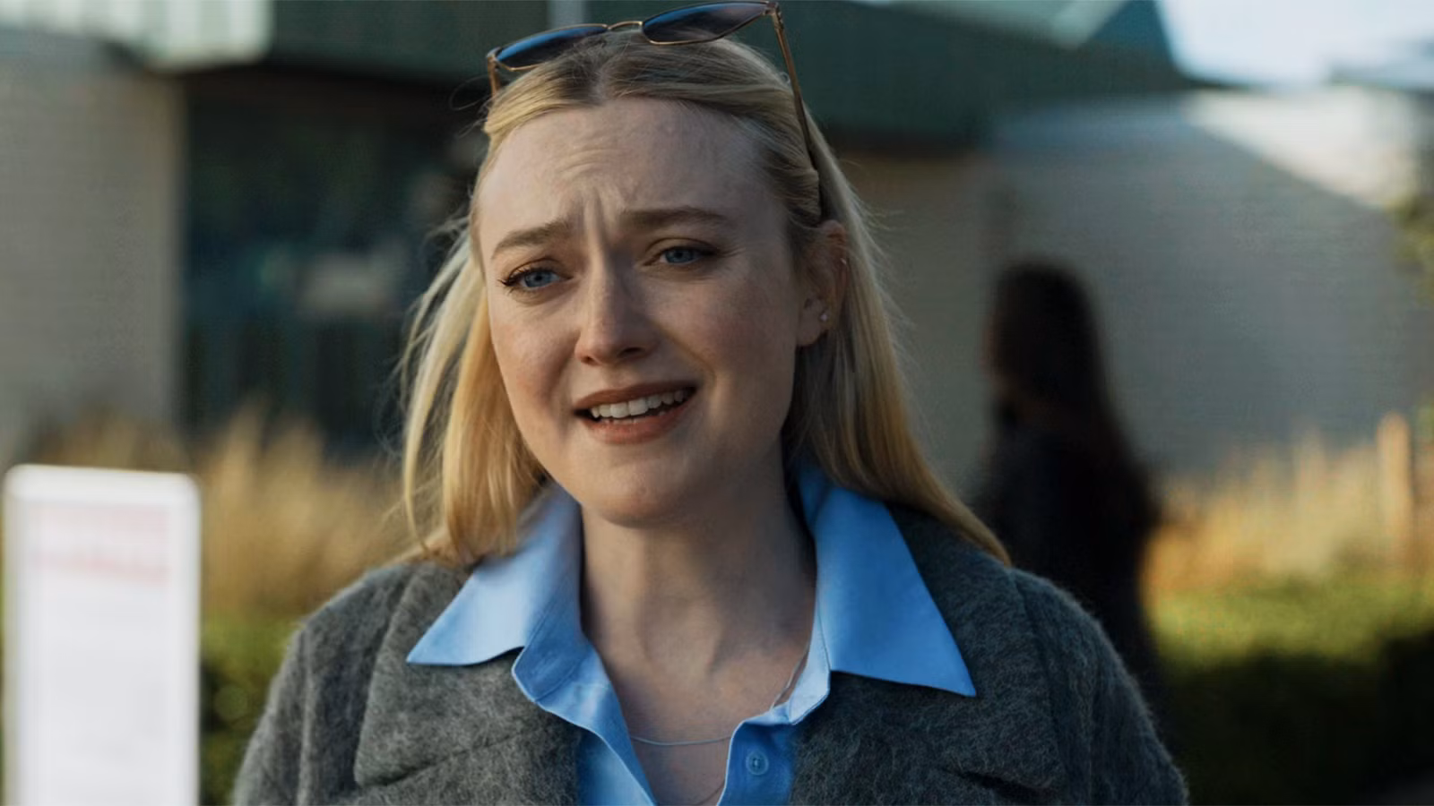 Dakota Fanning smiling as Jenny in All Her Fault
